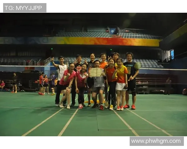 深圳羽毛球队与南京羽毛球队赛后复盘分析个人能力对比与表现总结